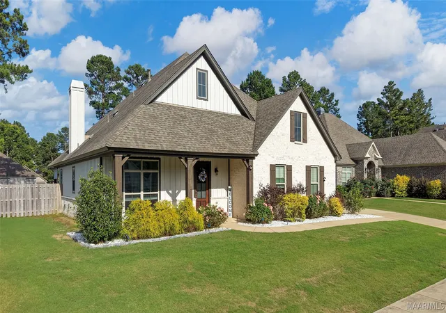 Photo 3 of Single family home for sale at 9238 Crescent Lodge Dr, Pike Road, AL 36064 | MLS# 587021 | Listing updated on 2026-09-24