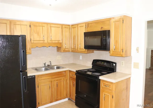 Photo 4 of Townhouse for sale at 5980 Carmel Dr, Montgomery, AL 36117 | MLS# 587041 | Listing updated on 2026-09-02