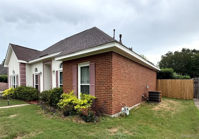 Photo 2 of Single family home for sale at 2237 Semaht Dr, Montgomery, AL 36106 | MLS# 587044 | Listing updated on 2026-09-05