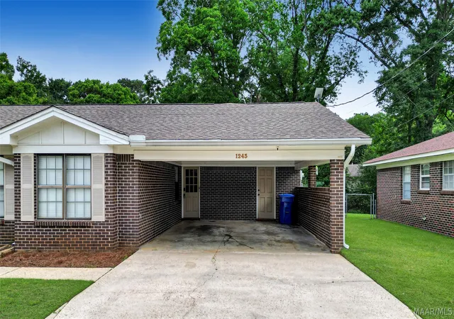 Photo 3 of Single family home for sale at 1243 Plum St, Prattville, AL 36066 | MLS# 587154 | Listing updated on 2026-09-24