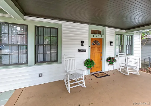 Photo 2 of Sale Pending at 1717 S Hull St, Montgomery, AL 36104 | MLS# 587294 | Listing updated on 2026-10-06