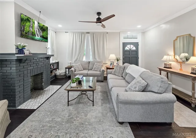 Photo 3 of Sale Pending at 1717 S Hull St, Montgomery, AL 36104 | MLS# 587294 | Listing updated on 2026-10-06