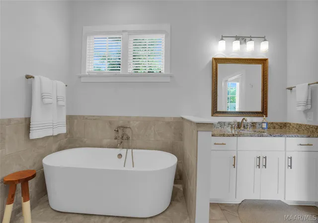 Photo 3 of Single family home for sale at 7788 Long Acre St, Montgomery, AL 36116 | MLS# 587137 | Listing updated on 2026-09-30