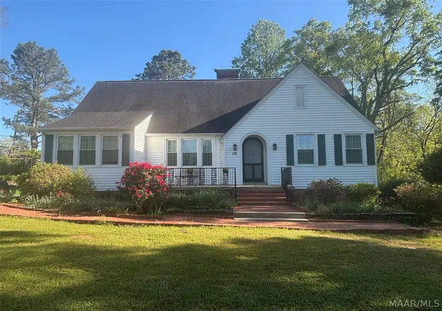 Single family home for sale at 176 County Rd 510, Verbena, AL 36091 | MLS# 587330