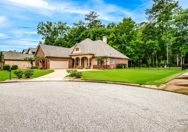 Photo 4 of Sale Pending at 8712 Morning Pl, Montgomery, AL 36117 | MLS# 587212 | Listing updated on 2026-09-11