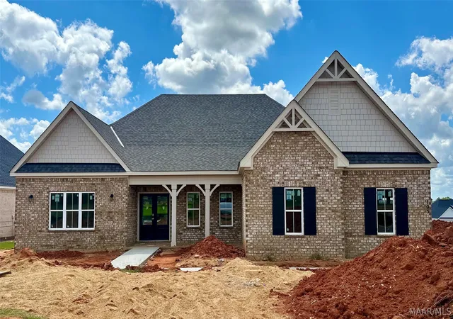 Photo 3 of Sale Pending at 105 Saratoga Ln, Prattville, AL 36066 | MLS# 587378 | Listing updated on 2026-09-30
