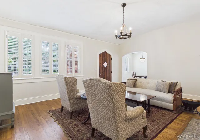 Photo 4 of Single family home for sale at 2512 College St, Montgomery, AL 36106 | MLS# 587311 | Listing updated on 2026-09-04