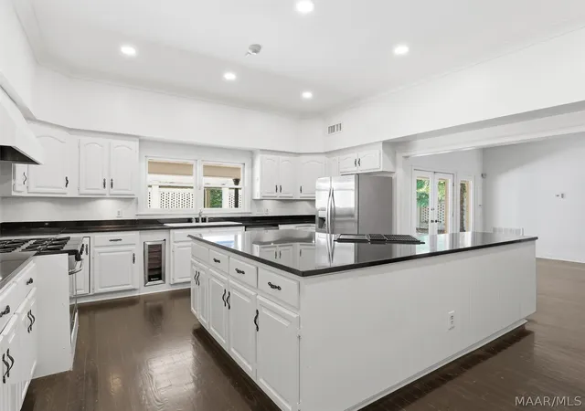 Photo 3 of Single family home for sale at 8213 Wynlakes Blvd, Montgomery, AL 36117 | MLS# 587355 | Listing updated on 2026-09-09