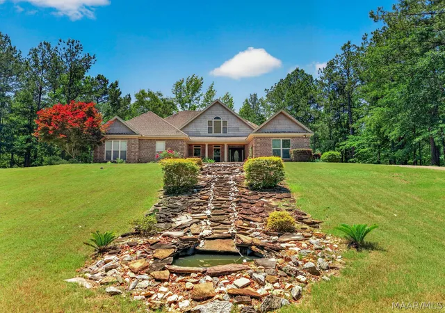 Photo 2 of Single family home for sale at 10476 Redland Rd, Wetumpka, AL 36093 | MLS# 587396 | Listing updated on 2026-09-02