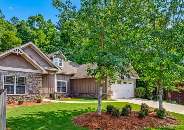 Photo 3 of Single family home for sale at 3600 Creekside Ct, Opelika, AL 36801 | MLS# 587360 | Listing updated on 2026-09-04