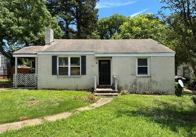 Photo 1 of Single family home for sale at 121 Bradley Dr, Montgomery, AL 36109 | MLS# 587415 | Listing updated on 2026-09-11