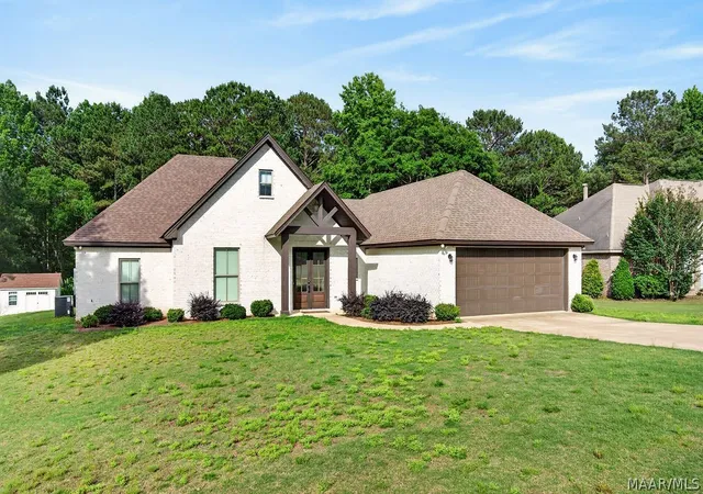 Photo 1 of Single family home for sale at 75 Glencoe, Wetumpka, AL 36092 | MLS# 586418 | Listing updated on 2026-09-08