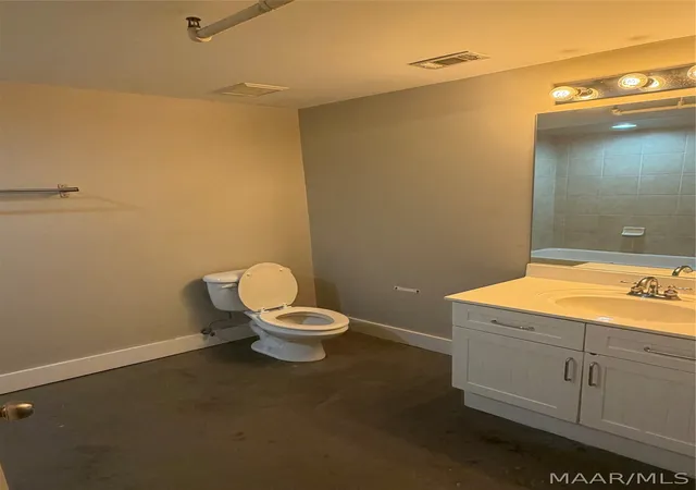 Photo 3 of Condo for sale at 246 N Court St #F, Montgomery, AL 36104 | MLS# 587444 | Listing updated on 2026-09-05