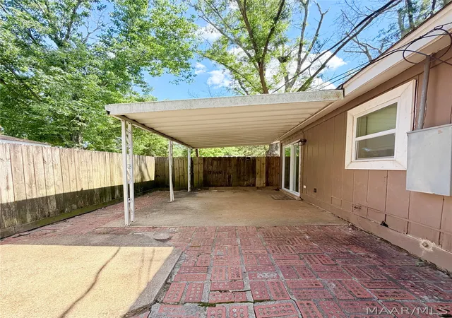 Photo 3 of Single family home for sale at 1008 N Burbank Dr, Montgomery, AL 36117 | MLS# 587502 | Listing updated on 2026-09-10