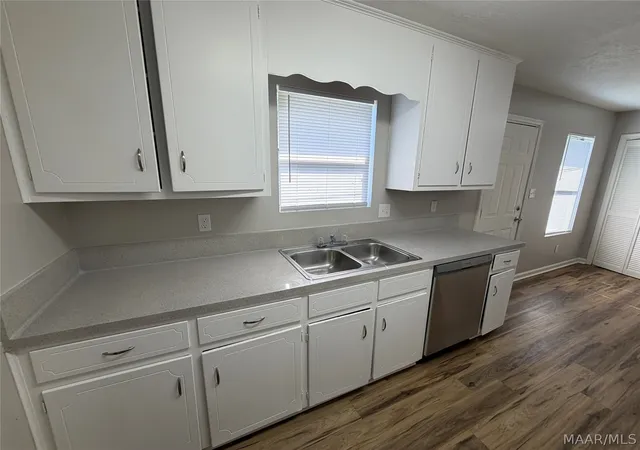 Photo 3 of Single family home for sale at 7054 Epperson Dr, Montgomery, AL 36117 | MLS# 587523 | Listing updated on 2026-09-01