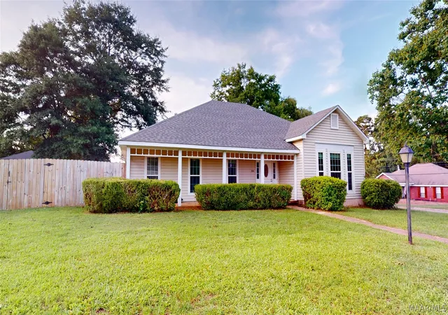Photo 1 of Single family home for sale at 388 Kingston Ridge Rd, Prattville, AL 36067 | MLS# 587008 | Listing updated on 2026-09-02