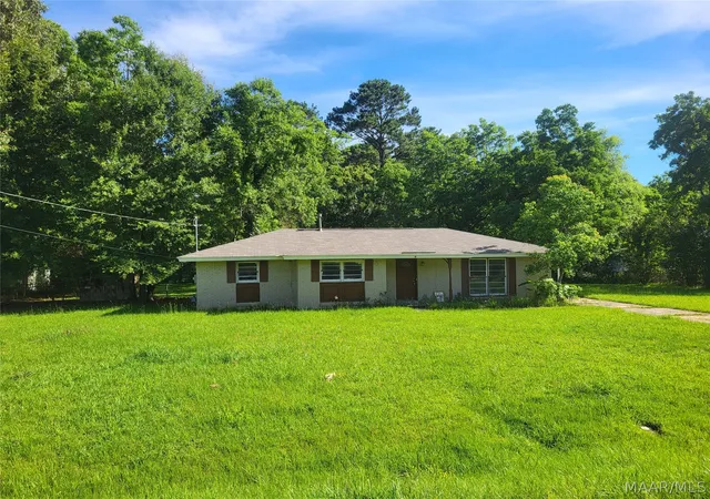 Photo 1 of Single family home for sale at 54 Kerry Ln, Montgomery, AL 36108 | MLS# 587429 | Listing updated on 2026-09-08