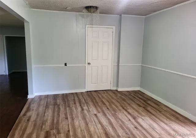 Photo 3 of Single family home for sale at 54 Kerry Ln, Montgomery, AL 36108 | MLS# 587429 | Listing updated on 2026-09-08