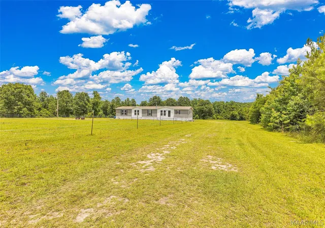 Photo 3 of Manufactured home for sale at 4220 Sweetwater Rd, Highland Home, AL 36041 | MLS# 587482 | Listing updated on 2026-09-05