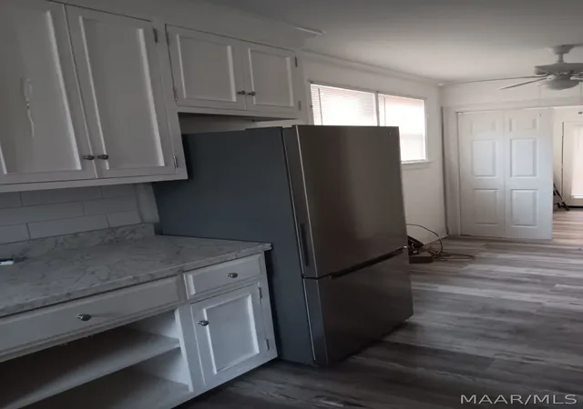Photo 3 of Single family home for sale at 2454 Woodlawn St, Montgomery, AL 36106 | MLS# 587715 | Listing updated on 2026-09-05