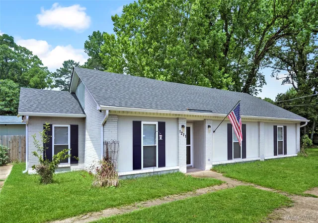Photo 1 of Single family home for sale at 1201 Dalraida Rd, Montgomery, AL 36109 | MLS# 587719 | Listing updated on 2026-09-04