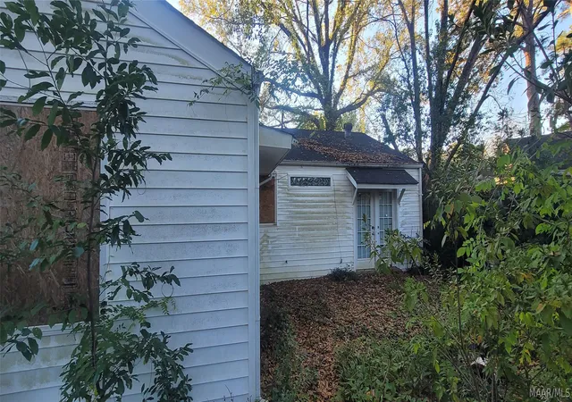 Photo 2 of Single family home for sale at 3086 Texas St, Montgomery, AL 36110 | MLS# 587653 | Listing updated on 2026-09-02