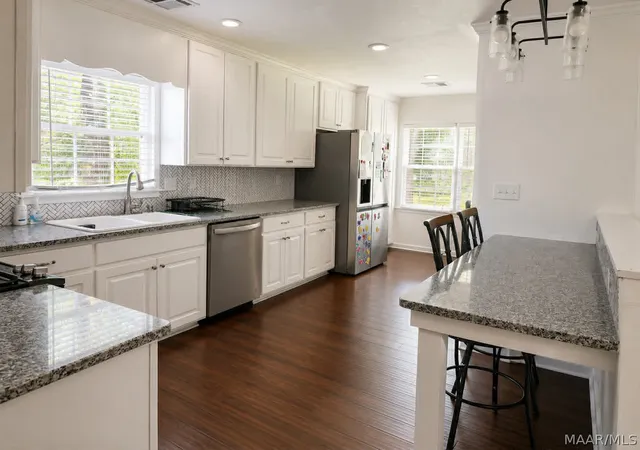 Photo 2 of Single family home for sale at 422 Balaclava Dr, Greenville, AL 36037 | MLS# 587783 | Listing updated on 2026-09-10