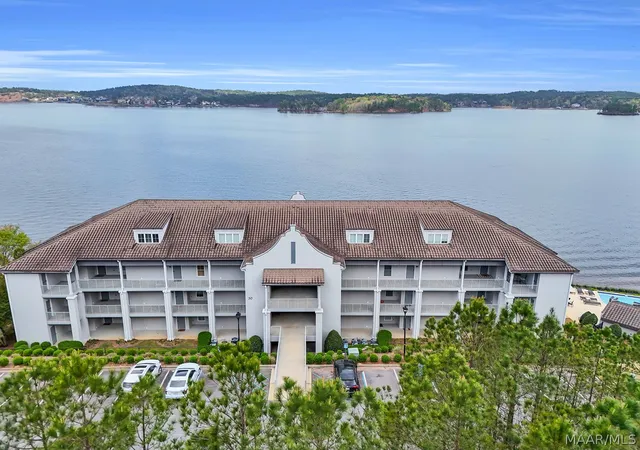 Photo 2 of Condo for sale at 50 Crowne Pointe Rd #203D, Dadeville, AL 36853 | MLS# 587810 | Listing updated on 2026-09-02