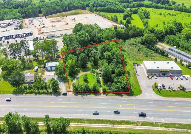Photo 4 of Single family home for sale at 7000 Mobile Hwy, Montgomery, AL 36105 | MLS# 587852 | Listing updated on 2026-09-05