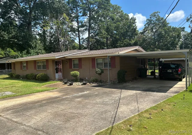 Photo 2 of Single family home for sale at 953 Green Ridge Ct, Montgomery, AL 36109 | MLS# 587606 | Listing updated on 2026-09-05
