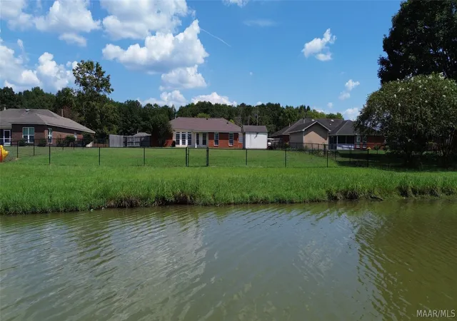 Photo 3 of Single family home for sale at 245 Lakeshore Dr, Pike Road, AL 36064 | MLS# 587932 | Listing updated on 2026-09-08