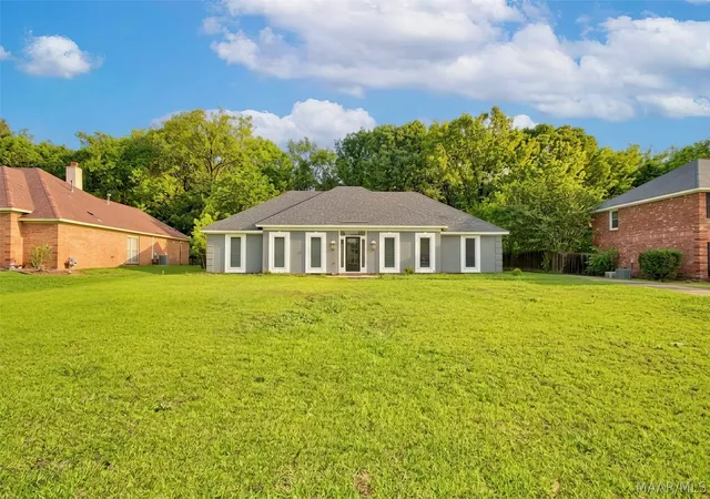 Photo 2 of Single family home for sale at 6555 Eastwood Glen Dr, Montgomery, AL 36117 | MLS# 587986 | Listing updated on 2026-10-02