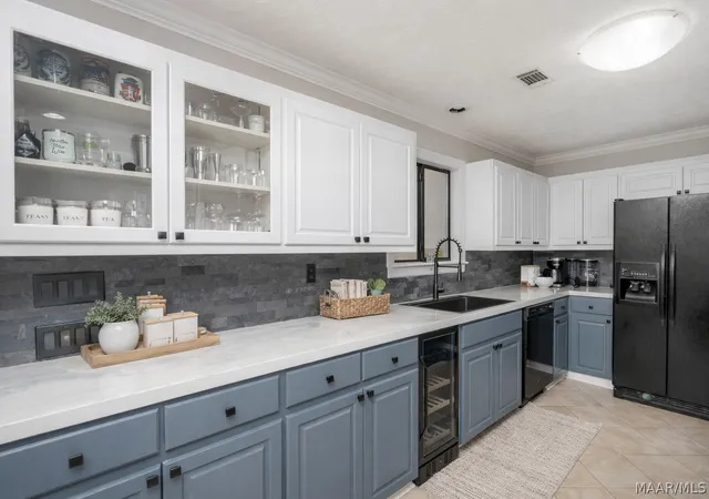 Photo 3 of Single family home for sale at 2310 Halcyon Blvd, Montgomery, AL 36117 | MLS# 587230 | Listing updated on 2026-10-07