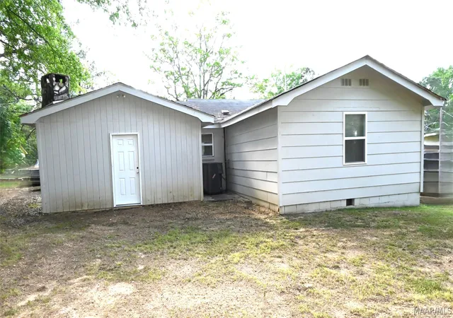 Photo 2 of Single family home for sale at 406 Kennedy St, Camden, AL 36726 | MLS# 588038 | Listing updated on 2026-09-02