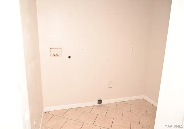 Photo 3 of Single family home for sale at 406 Kennedy St, Camden, AL 36726 | MLS# 588038 | Listing updated on 2026-09-02