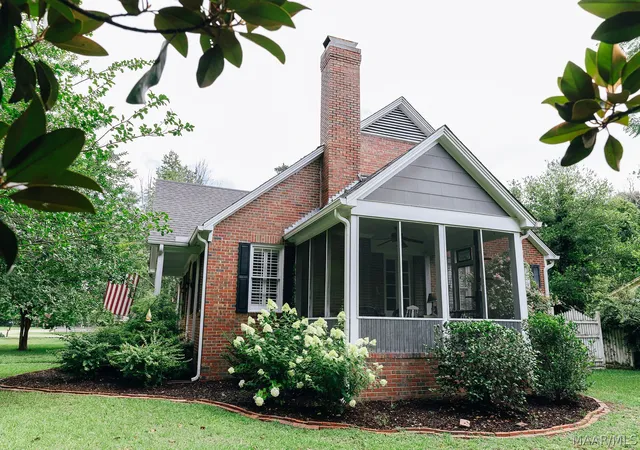 Photo 3 of Single family home for sale at 151 Russell Dr, Selma, AL 36701 | MLS# 588057 | Listing updated on 2026-09-10