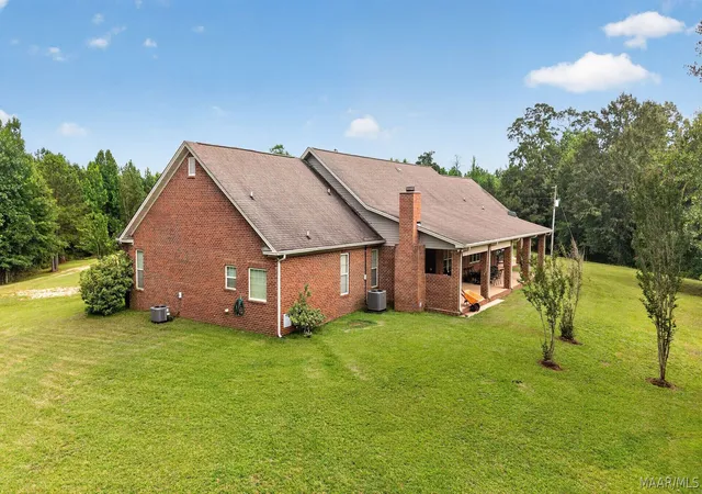 Photo 2 of Single family home for sale at 2827 Airport Rd, Greenville, AL 36037 | MLS# 588024 | Listing updated on 2026-09-04