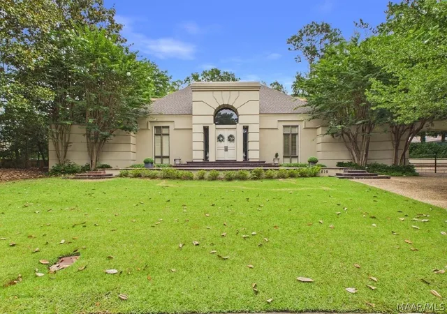 Photo 1 of Single family home for sale at 1829 Fairlee Ct, Montgomery, AL 36106 | MLS# 588062 | Listing updated on 2026-09-05