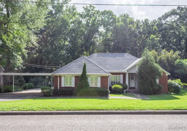 Photo 1 of Single family home for sale at 209 Shadow Ln, Troy, AL 36079 | MLS# 588167 | Listing updated on 2026-09-01