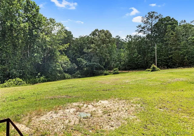 Photo 3 of Single family home for sale at 519 Sundown Dr, Prattville, AL 36067 | MLS# 587977 | Listing updated on 2026-09-10