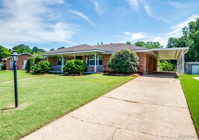 Photo 2 of Single family home for sale at 166 Imogene St, Prattville, AL 36067 | MLS# 588053 | Listing updated on 2026-09-04