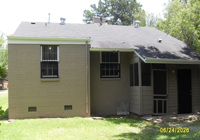 Photo 3 of Single family home for sale at 3740 Rosa L Parks Ave, Montgomery, AL 36105 | MLS# 588212 | Listing updated on 2026-09-02