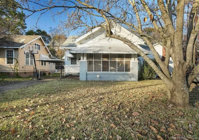 Photo 1 of Single family home for sale at 2205 St Charles Ave, Montgomery, AL 36107 | MLS# 587659 | Listing updated on 2026-08-29