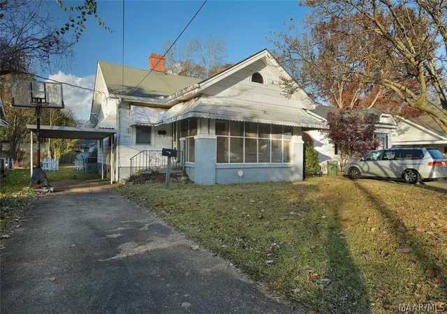 Photo 2 of Single family home for sale at 2205 St Charles Ave, Montgomery, AL 36107 | MLS# 587659 | Listing updated on 2026-08-29
