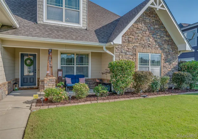 Photo 2 of Single family home for sale at 102 Cantera Way, Pike Road, AL 36064 | MLS# 588153 | Listing updated on 2026-09-02