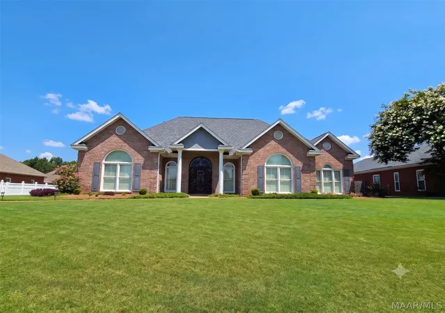 Photo 1 of Single family home for sale at 440 Holly Brk Dr, Montgomery, AL 36109 | MLS# 588371 | Listing updated on 2026-09-05