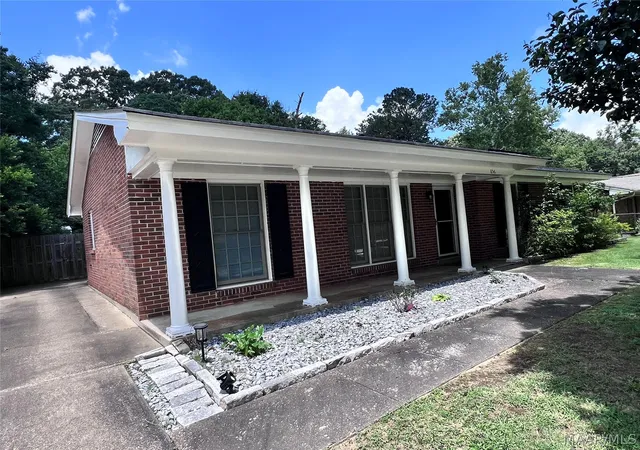 Photo 3 of Single family home for sale at 856 Greg Dr, Montgomery, AL 36109 | MLS# 588383 | Listing updated on 2026-09-05