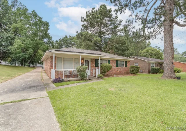 Photo 2 of Single family home for sale at 3310 Loch Hvn Rd, Montgomery, AL 36109 | MLS# 588385 | Listing updated on 2026-09-05