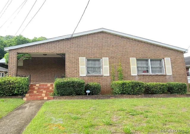 Photo 1 of Single family home for sale at 324 Georgia St, Montgomery, AL 36104 | MLS# 588424 | Listing updated on 2026-10-01