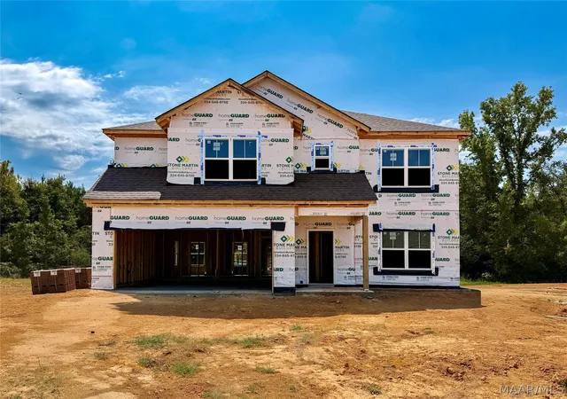 Photo 1 of Sale Pending at 27 Mckinley Dr, Wetumpka, AL 36092 | MLS# 588460 | Listing updated on 2026-09-08